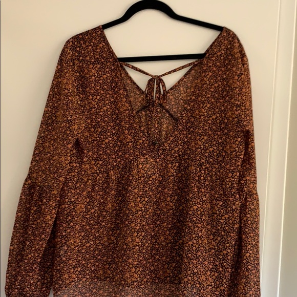 Rustic brown flowers with blue long sleeve shirt - Picture 2 of 2